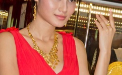 日本无码国产在线婷婷直播